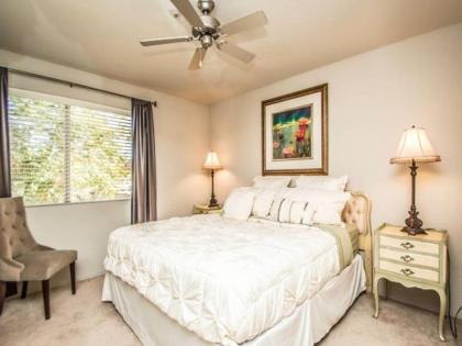 Great North Scottsdale Condo! - image 14