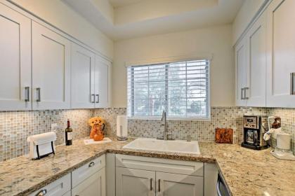 Condo with Pool and Patio 5 Mi to Old Town Scottsdale - image 13