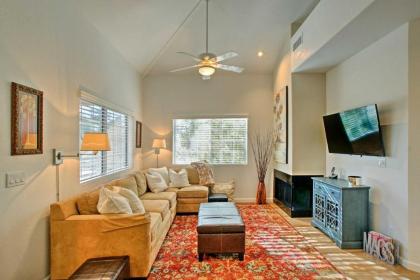 Condo with Pool and Patio 5 Mi to Old Town Scottsdale - image 5