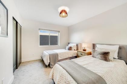Greenway Getaway - image 8