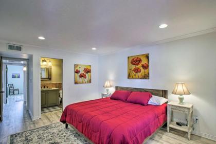 Scottsdale Condo with Pool 1 Mi to Old Town! - image 12