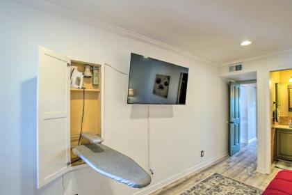 Scottsdale Condo with Pool 1 Mi to Old Town! - image 13