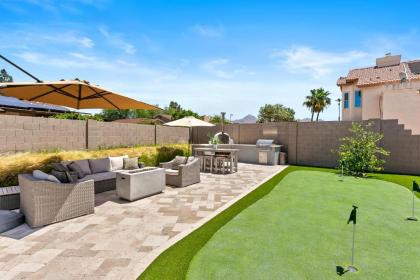 Scottsdale's Elegance - image 17