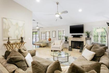 Scottsdale's Elegance - image 2