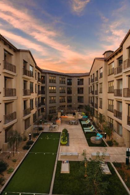 Rooftop Pool-Views-Close to Kierland with Parking-C4419 - image 6