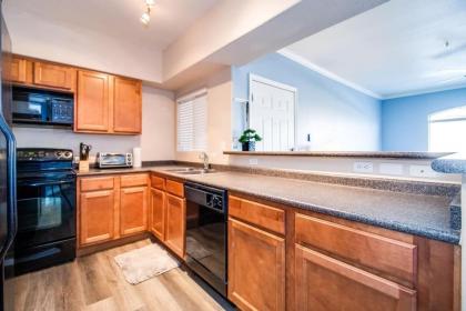 Remodeled 1 Bdrm Condo in North Scottsdale - image 8
