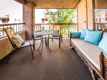Scottsdale Village Getaway - Luxury Condo - image 10