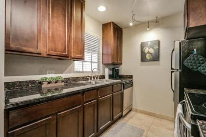 North Scottsdale Poolside 2 Bdrm Condo - image 16