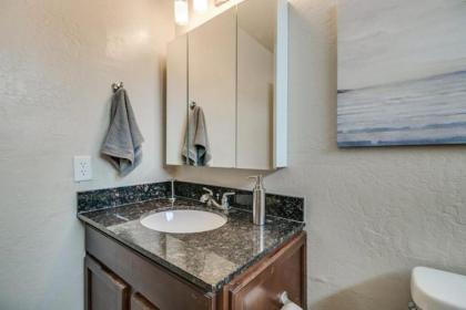 North Scottsdale Poolside 2 Bdrm Condo - image 17
