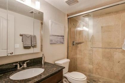 North Scottsdale Poolside 2 Bdrm Condo - image 9