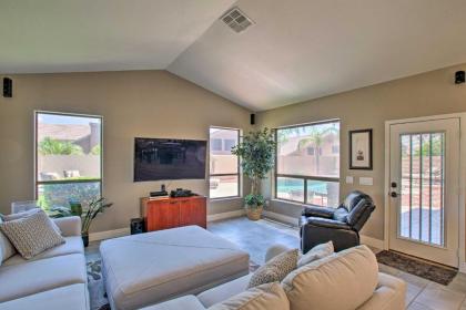 Upscale Scottsdale House Private Yard and Pool - image 10