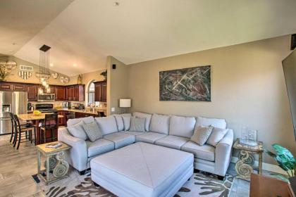 Upscale Scottsdale House Private Yard and Pool - image 11