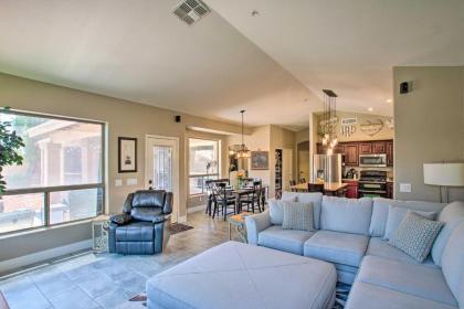 Upscale Scottsdale House Private Yard and Pool - image 16