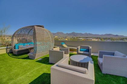 Rooftop Pool~Views~King Beds~Close to shops/Dining(C1131) - image 15