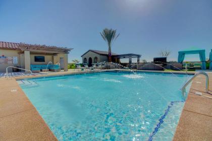 Rooftop Pool~Views~King Beds~Close to shops/Dining(C1131) - image 17