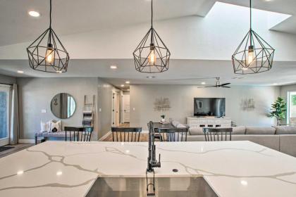 Central Scottsdale Oasis with Pool and Game Room! - image 11