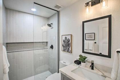 Central Scottsdale Oasis with Pool and Game Room! - image 17