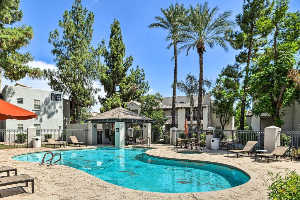 Bright Scottsdale Retreat 8 Mi to Old Town! - main image