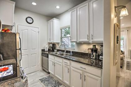 Bright Scottsdale Retreat 8 Mi to Old Town! - image 11
