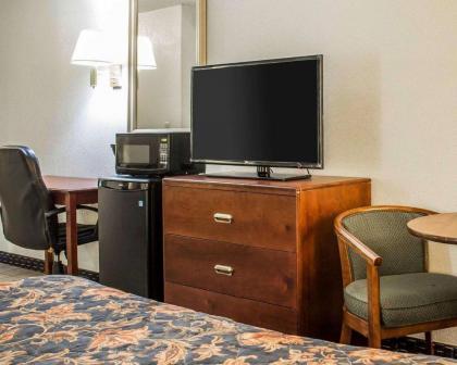 Econo Lodge Scranton - image 2