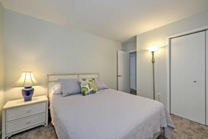 Central Sea Isle City Condo - 1 Block to the Beach - image 10