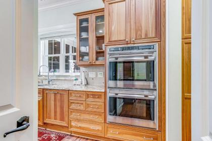 Fern Manor - image 9