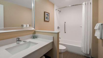 Best Western Hampshire Inn & Suites - image 15