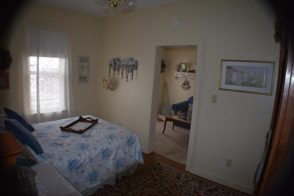The Hotel Texan - image 5