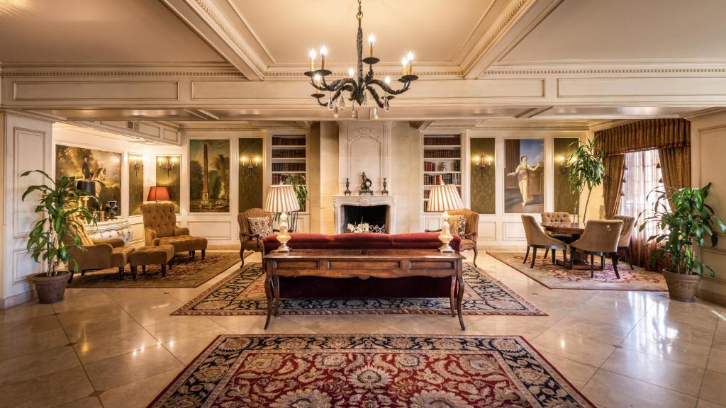 Ayres Hotel Seal Beach - image 2