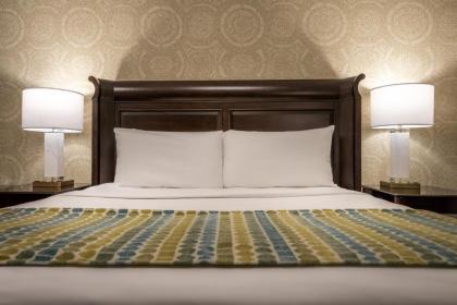 Ayres Hotel Seal Beach - image 8