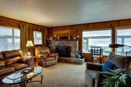 Sparkling Sands Oceanfront - image 5