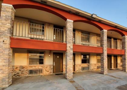 Countryside Inn Sealy - image 14