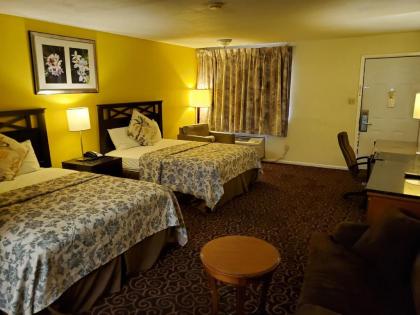 Countryside Inn Sealy - image 9