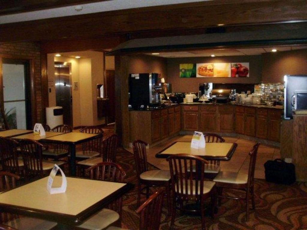 Quality Inn & Suites Searcy I-67 - image 6