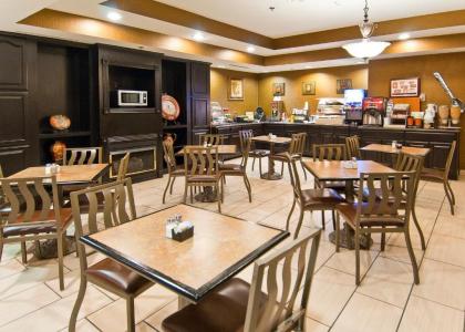 Best Western Plus Searcy Inn - image 2