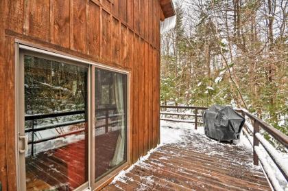 Rustic Searsport Cabin Loft and Sunroom on 10 Acres