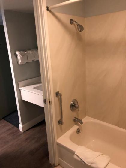 Sand Dollar Inn - image 14