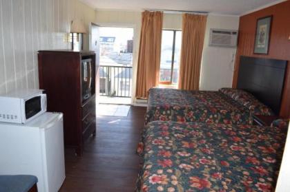 Dry Dock Motel - image 4