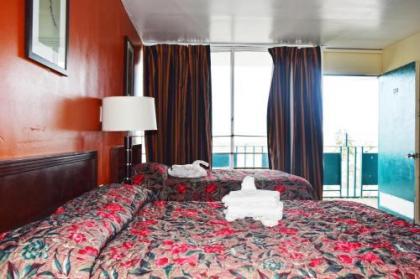 Skyview Manor Motel - image 4