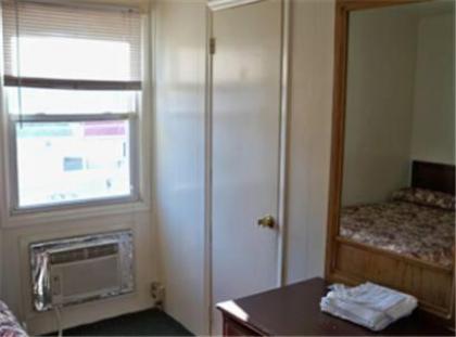 Offshore Motel - image 2