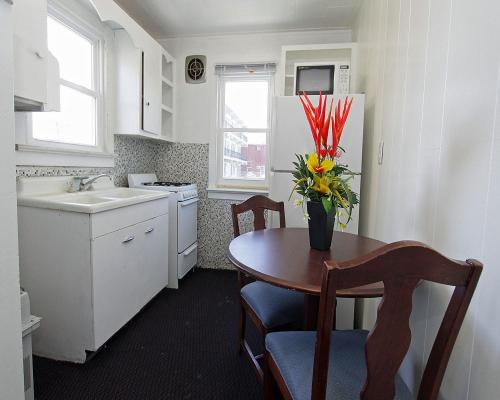 Shore Beach Houses - 38 D Lincoln Avenue - image 3