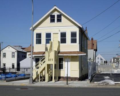 Shore Beach Houses   38 B Lincoln Ave New Jersey