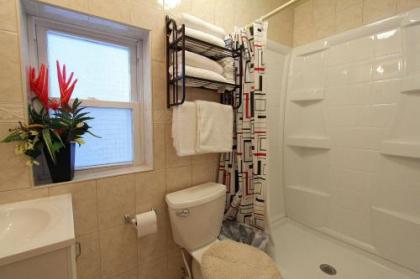Shore Beach Houses - 38 Dupont Avenue - image 3