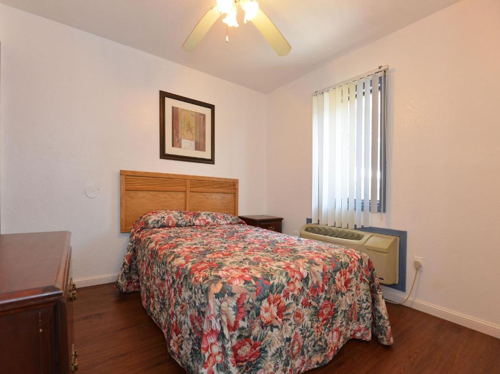 Shore Beach Houses - 52 - 406 Porter Avenue - image 2