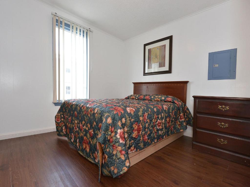 Shore Beach Houses - 52 - 402 Porter Avenue - image 3