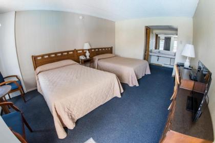 Windjammer Motor Inn - image 5