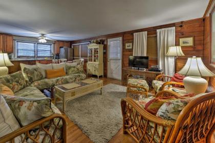 Seaside Park Apt with Outdoor Shower  Walk to Beach