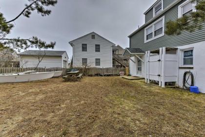 Seaside Park Apt with Outdoor Shower- Walk to Beach! - image 8