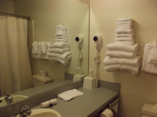 Hillcrest Inn - image 4