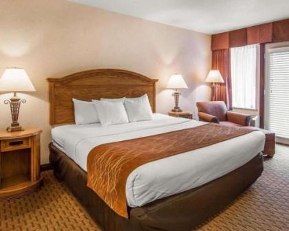 the Kathryn Riverfront Inn Ascend Hotel Collection Oregon